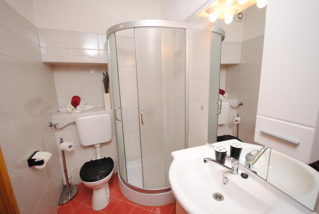 Guesthouse Ancient Stone Rovinj Bilik gambar