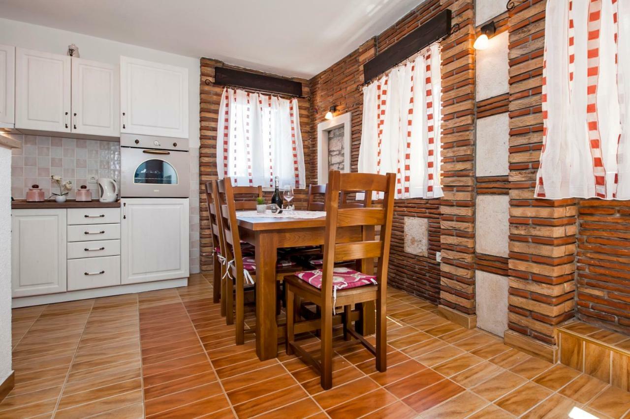 Guesthouse Ancient Stone Rovinj Luaran gambar