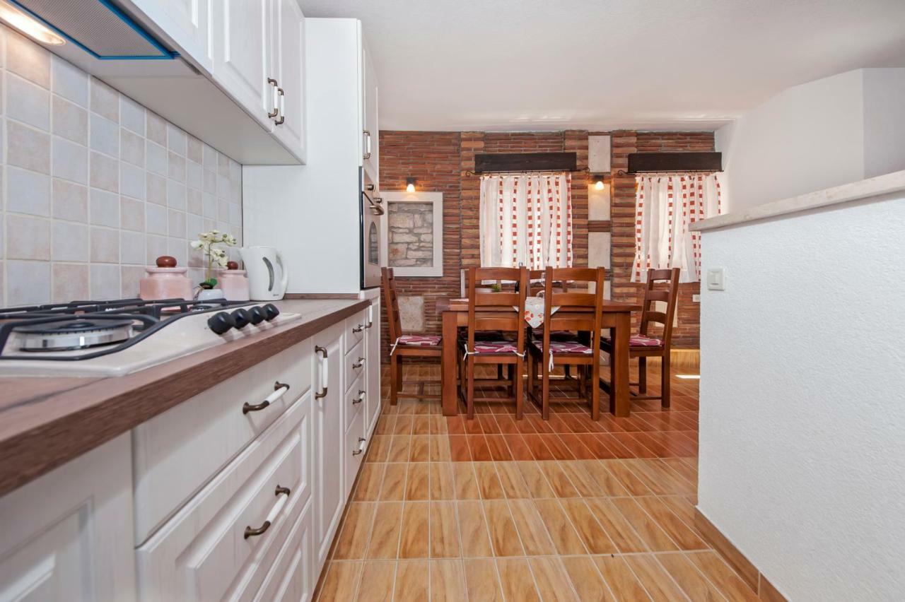 Guesthouse Ancient Stone Rovinj Luaran gambar