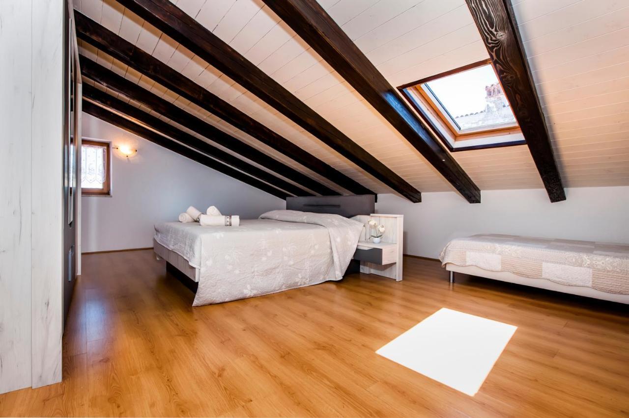 Guesthouse Ancient Stone Rovinj Luaran gambar